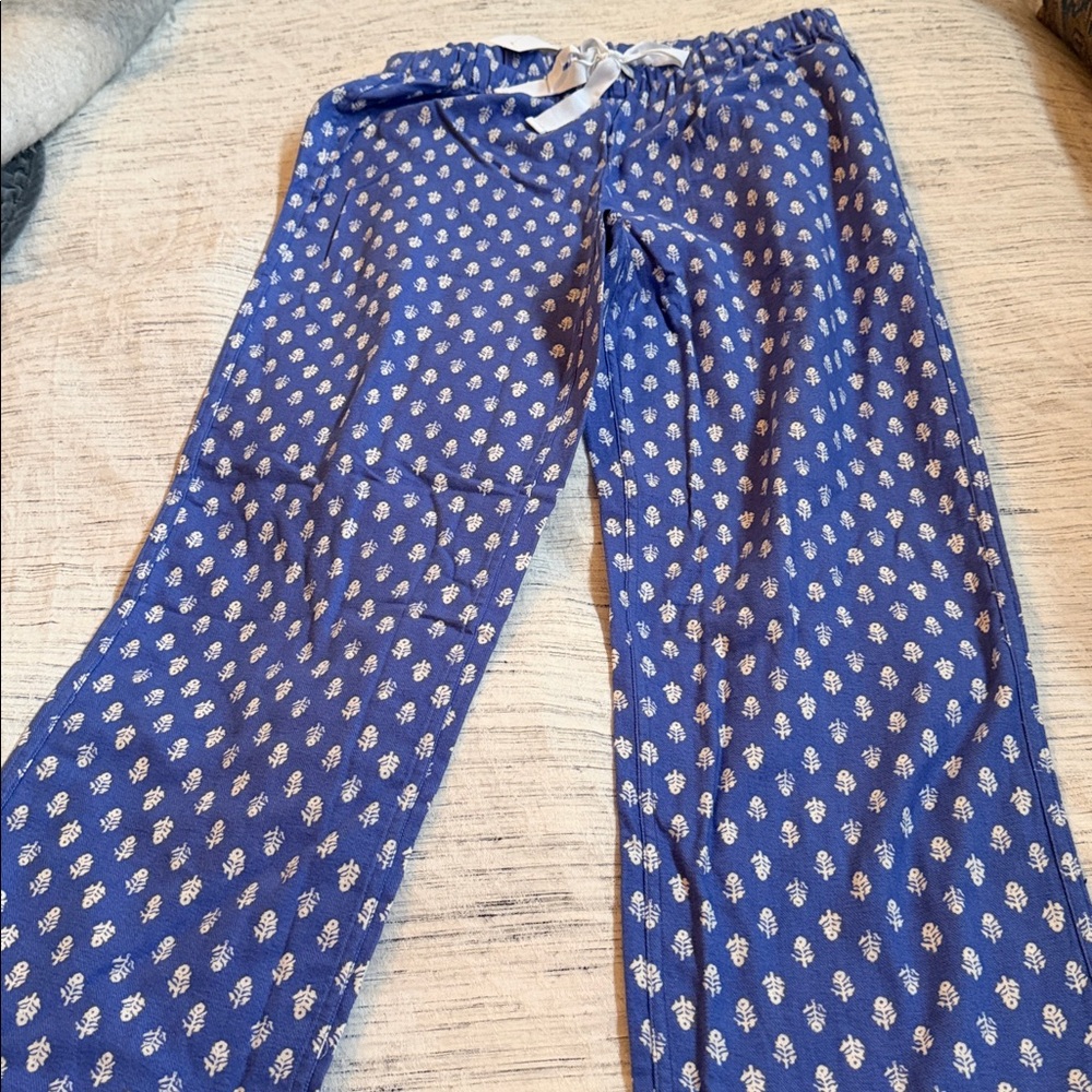 Adorable fleece pajamas or lounge pants